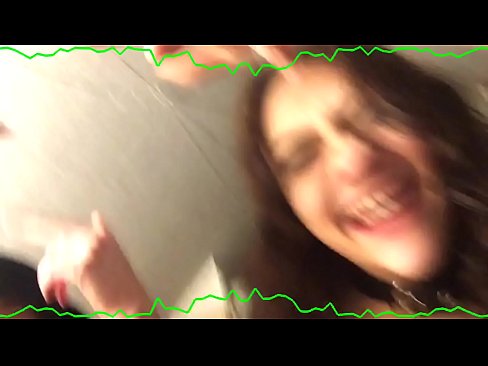 ❤️ Du pantikên hestyarî yên brunette yên seksî, keçikek quirky bastûr dimînin Vîdyoyê qijkî li me ❌️