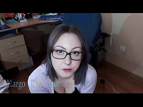 ❤️ Keçika seksî ya bi şûşeyan Dildo bi kûrahî li kamerayê dimije Vîdyoyê qijkî li me ❌️
